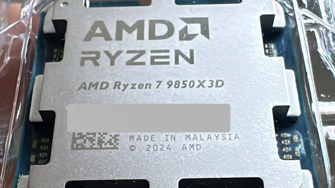 Detalle del procesador AMD Ryzen 7 9850X3D Detalle del procesador AMD Ryzen 7 9850X3D