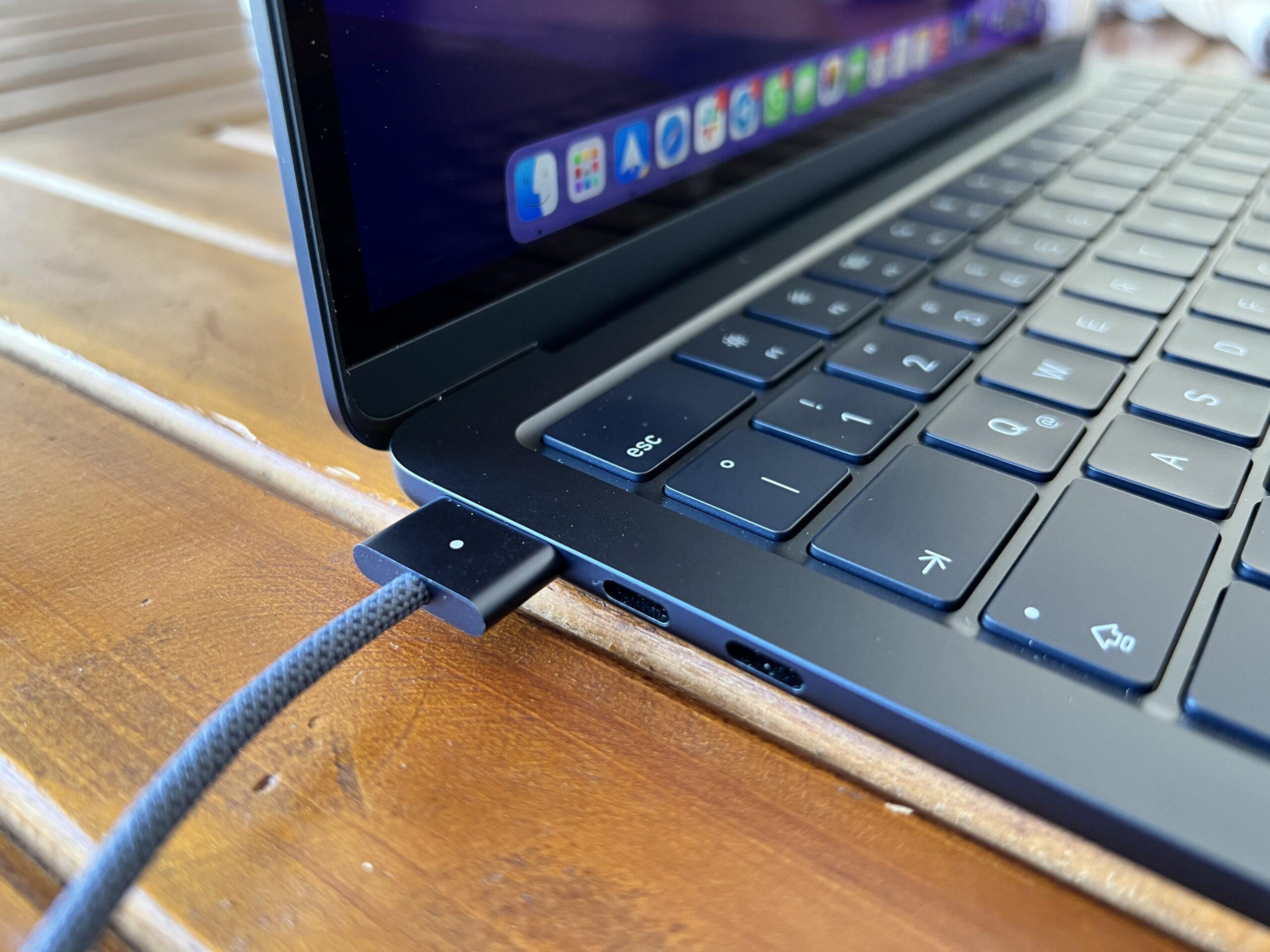 Detalle MacBook Pro con macOS 26.3 Detalle MacBook Pro con macOS 26.3