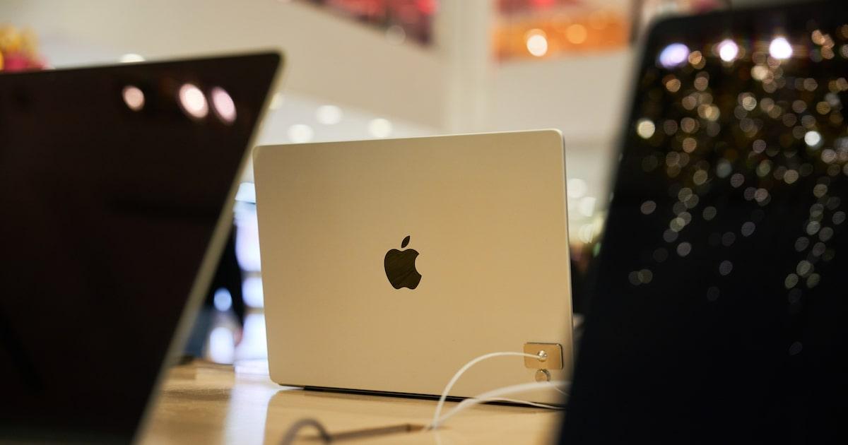 Pantalla OLED táctil en MacBook Pro Pantalla OLED táctil en MacBook Pro