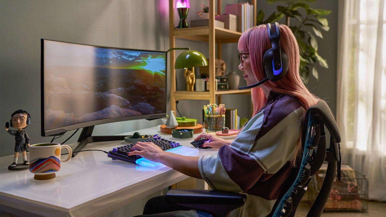 Logitech G512 X en escritorio gaming Logitech G512 X en escritorio gaming