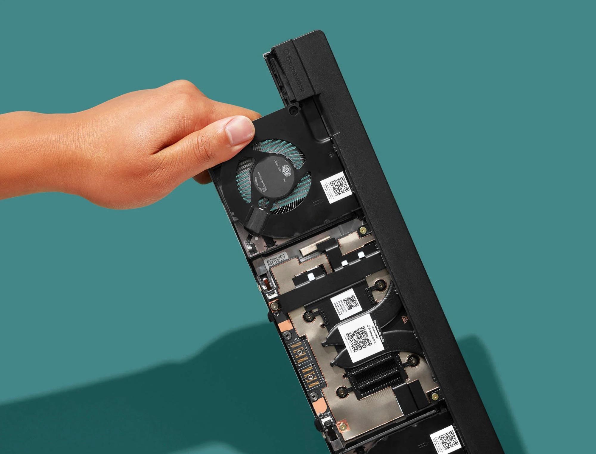 Portátil gaming con RTX 5070 de 12 GB Portátil gaming con RTX 5070 de 12 GB