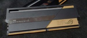 ASUS entra al mercado de la memoria RAM con su primer kit ROG DDR5