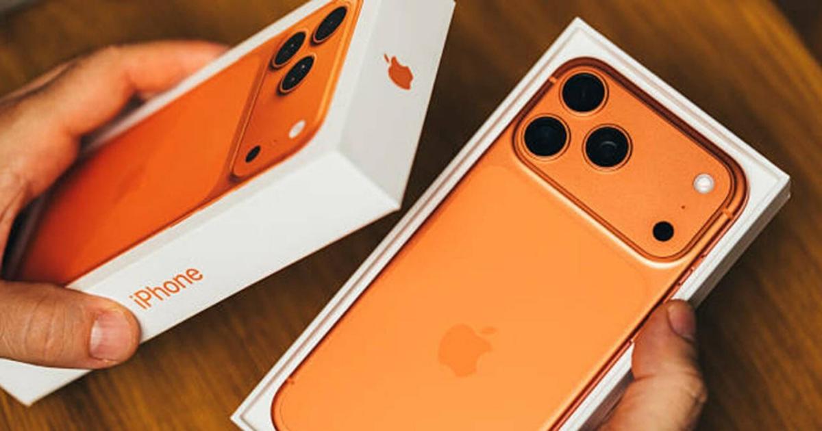 Diseño de caja iPhone Detalle de empaque premium