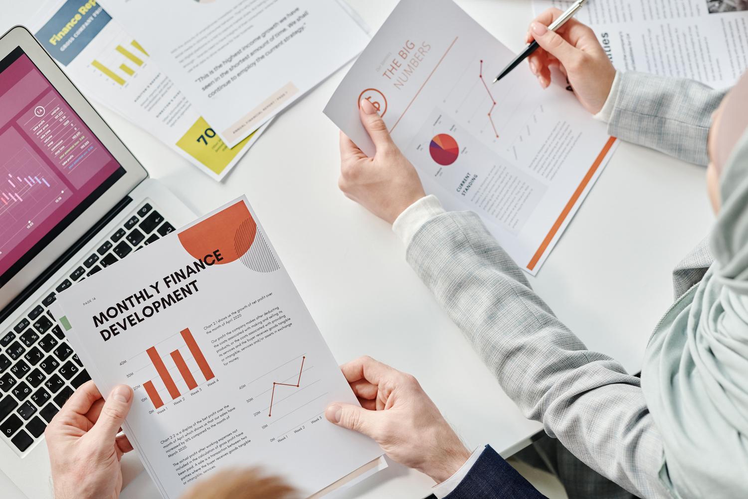 Toma de decisiones conjunta basada en el análisis de informes de datos en un entorno corporativo. Toma de decisiones conjunta basada en el análisis de informes de datos en un entorno corporativo.